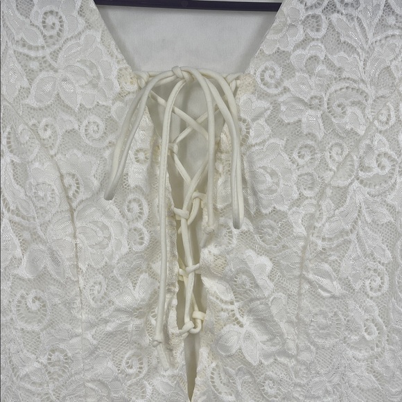 Cream Lace Lace Up Mini Dress Size Large - Picture 5 of 8